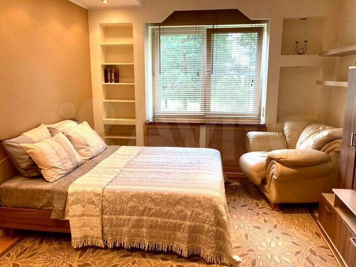 1-к. квартира, 43 м², 1/9 эт.