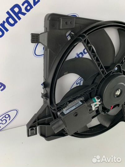 Диффузор с вентилятором Ford Focus 2 CB4 1.6