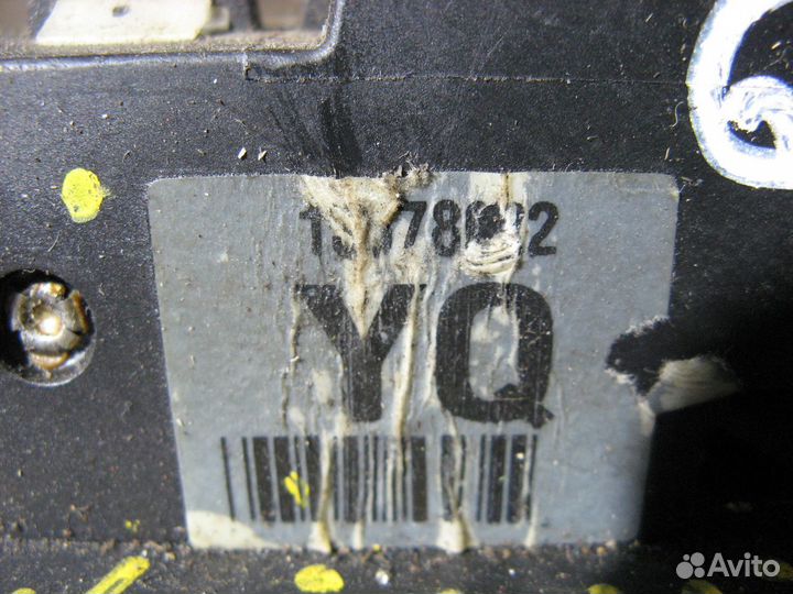 Замок двери задней левой Opel Insignia I (2008—2013)