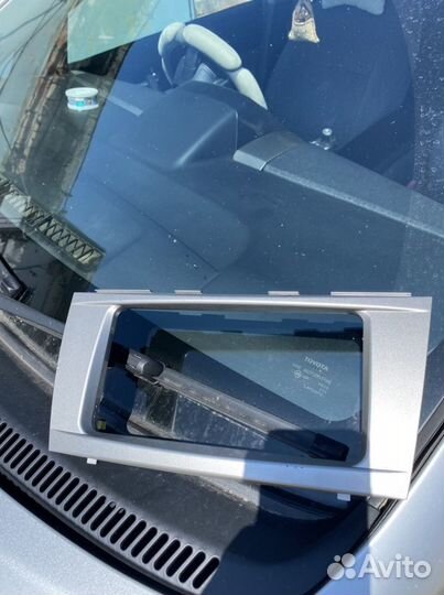 Рамка для магнитолы штатная Тойота