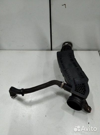 Воздуховод Mercedes-Benz C-Class W204 1.8