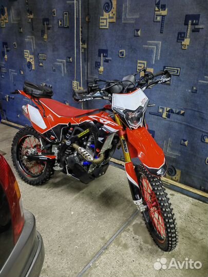 Регульмото CRZ 300