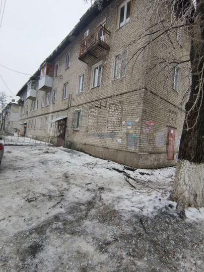 2-к. квартира, 37 м², 1/3 эт.