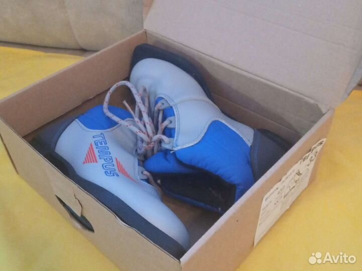 Лыжные ботинки 35 размер