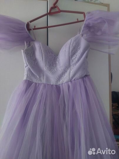 Платье на выпускной в школе