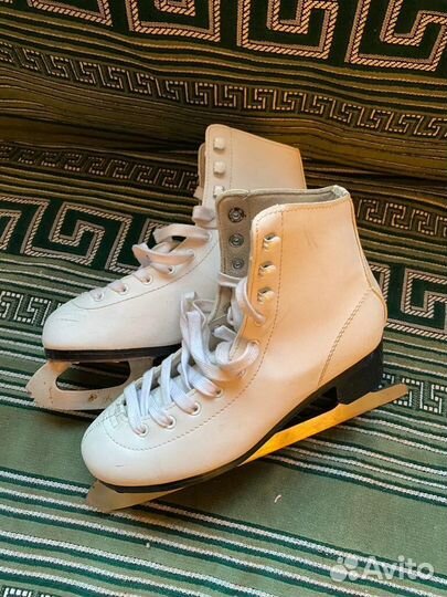 Ботинки для фигурного катания женские