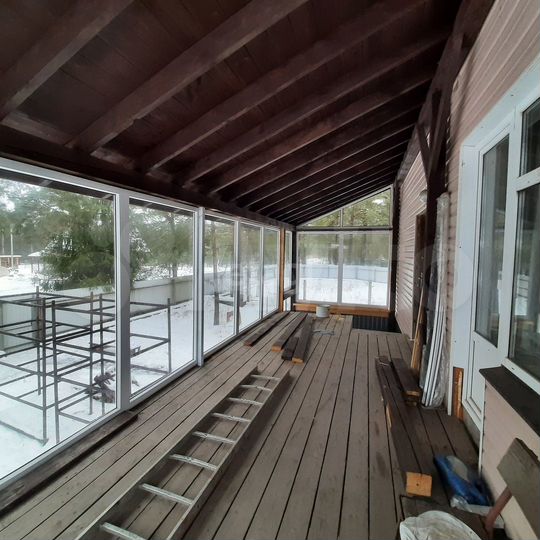 Коттедж 210 м² на участке 6,5 сот.