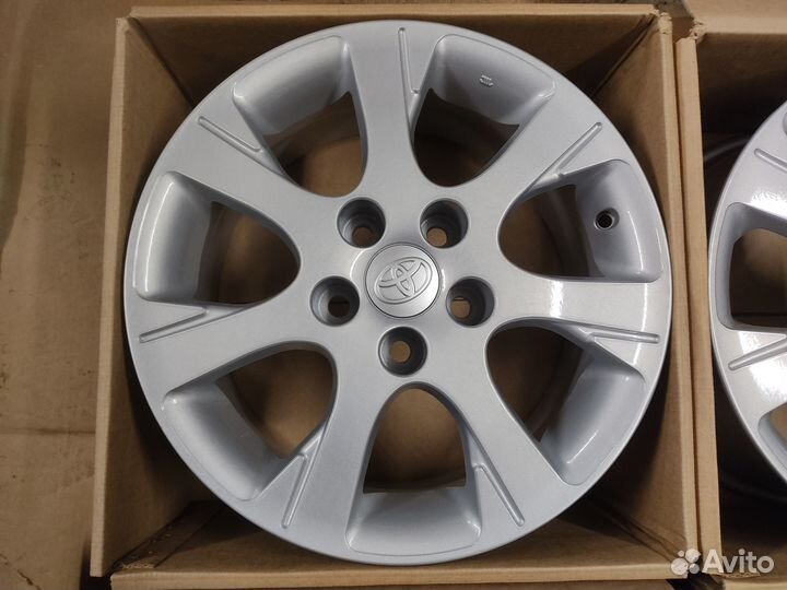 Диски литые R18 Тойота,оригинал