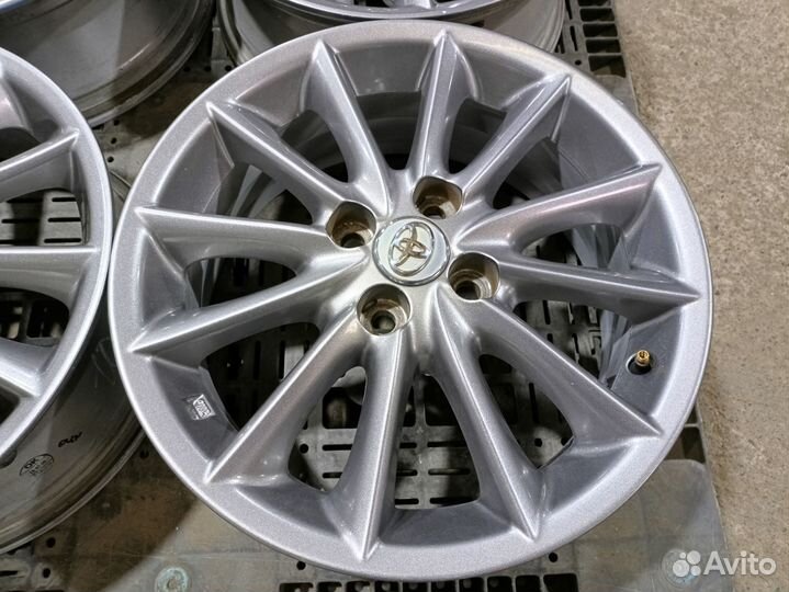 Оригиналы Toyota Corolla Fielder R16 Japan Б/П