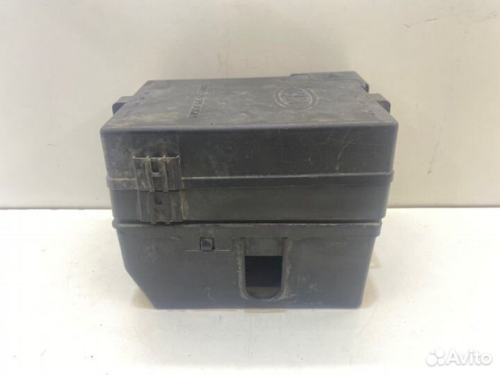 Блок предохранителей под капот Kia Spectra седан