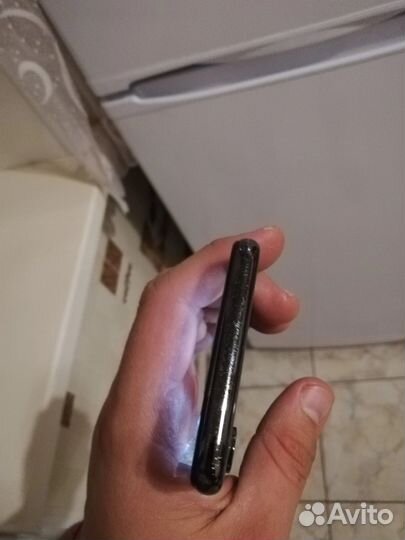 iPhone X, 64 ГБ