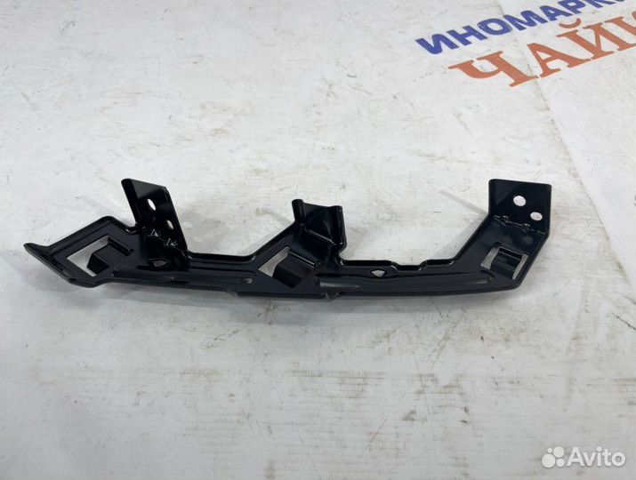 Кронштейн бампера правый Kia Sorento 2 XM