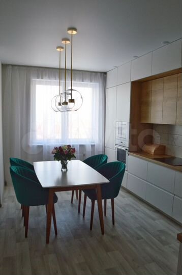 2-к. квартира, 73 м², 13/17 эт.