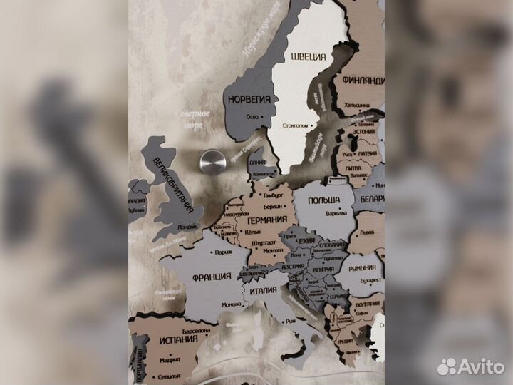 Деревянная карта мира на стену