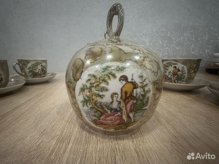 Чайный сервиз на 6 персон