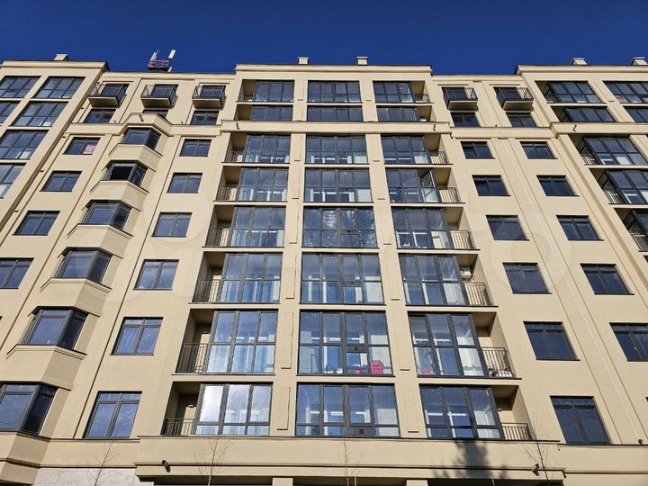 1-к. квартира, 43 м², 1/9 эт.