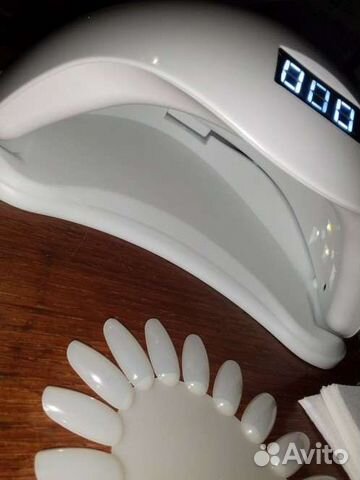 Лампа для ногтей