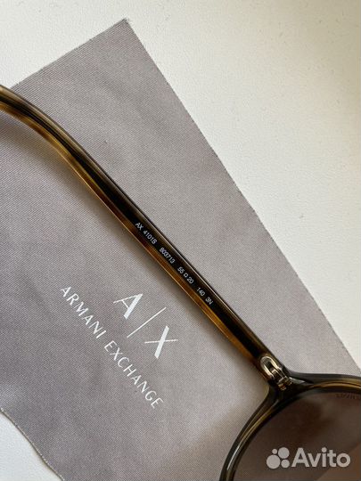 Солнцезащитные очки armani