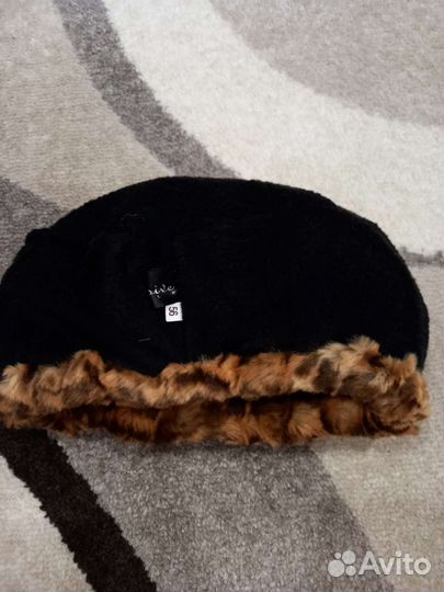 Берет женский зимний и перчатки