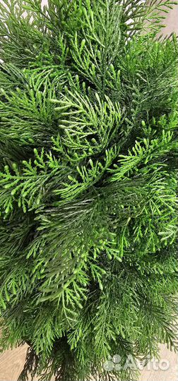 Искусственная туя