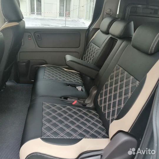 Чехлы Honda Freed Spike (3D ромб)
