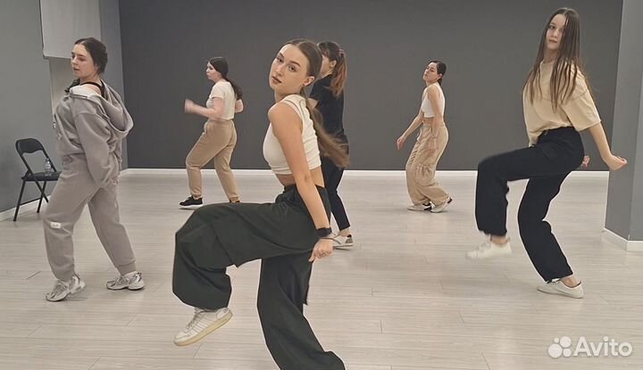 Современные танцы с 0 для девушек