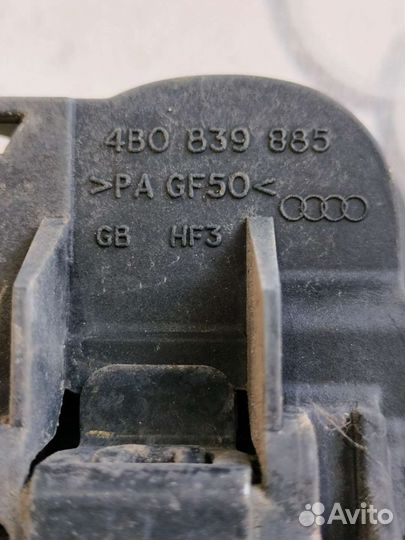 Ручка двери наружняя Audi A4 B7