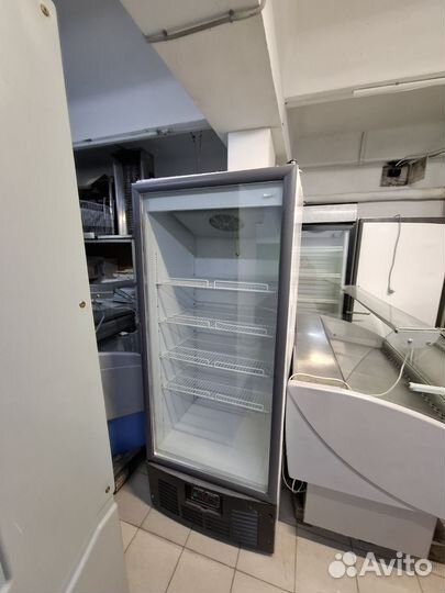 Холодильный шкаф
