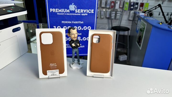 Чехол на iPhone 11 Кожаный с MagSafe и Анимацией