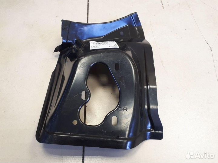 Суппорт фонаря задний правый Mazda 6