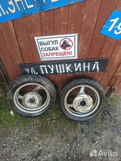 Комплект колёс с резиной на скутер