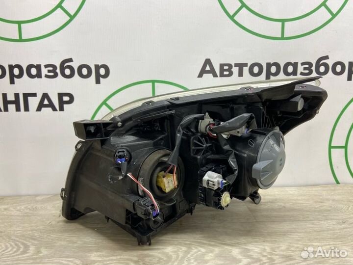 Фара передняя правая Toyota Avensis T25 1zzfe 2006