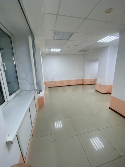 30 кв.м. в полуцоколе напрямую от собственника