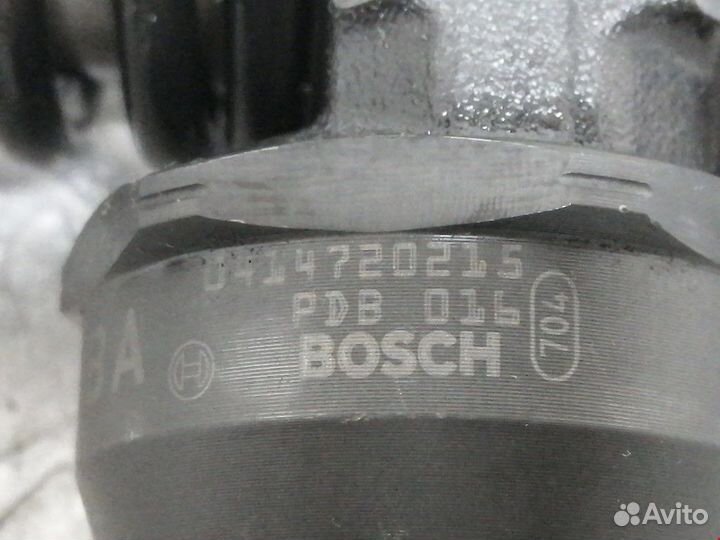 Форсунка Volkswagen Golf 5 2007 038130073AG