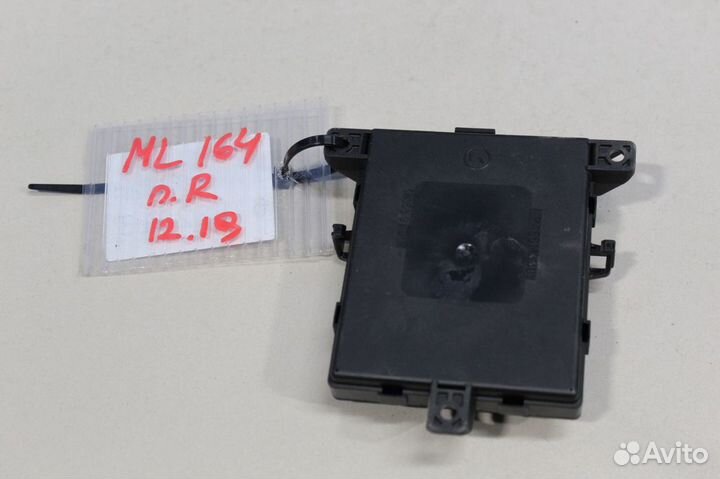 Блок комфорта передней правой двери Mercedes M-kla