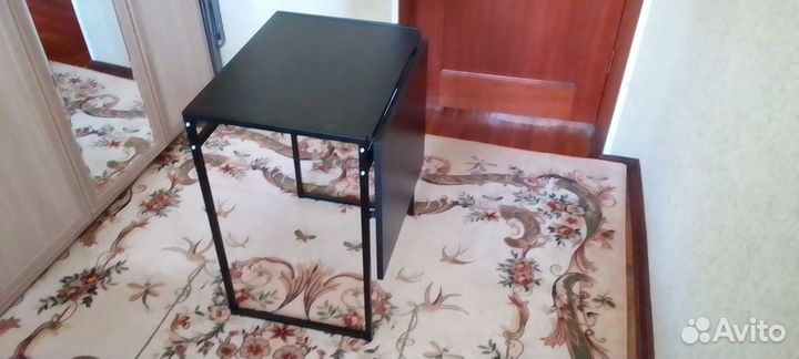 Компьютерный стол IKEA