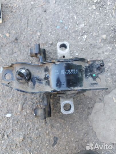 Подушка двигателя volkswagen polo