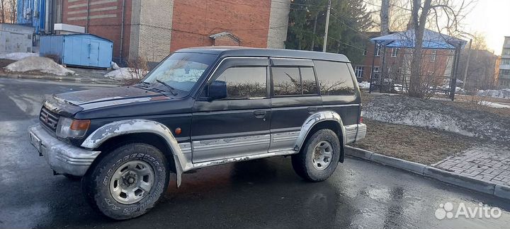 Mitsubishi pajero 2 1996г.в. по запчастям