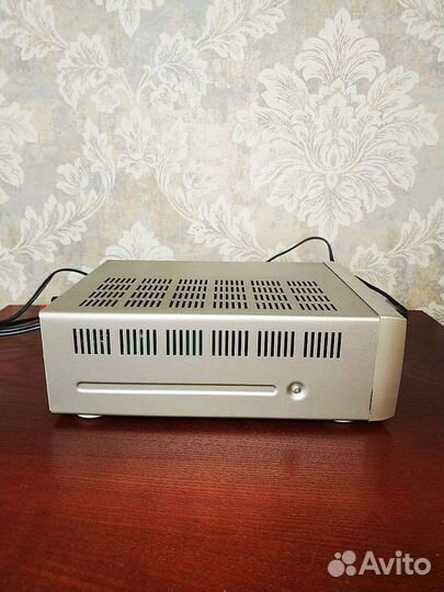 Усилитель Onkyo A-909