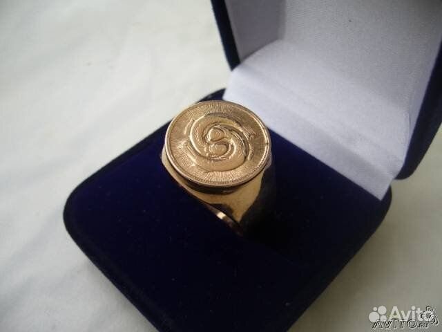 Золото Кольцо, персень, печатка. Знак зодиака Рыбы