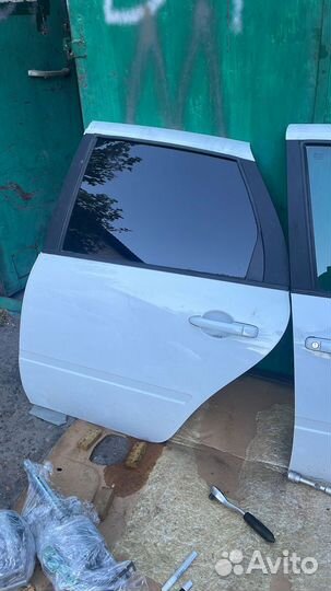 Задняя левая дверь на LADA гранту fl