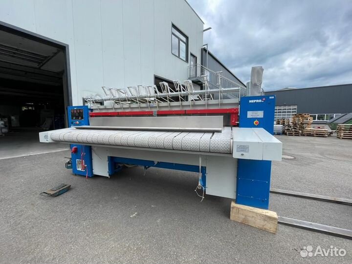 Гладильная линия для бизнеса Lapauw