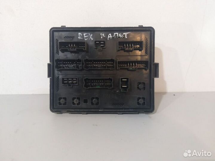 Блок предохранителей