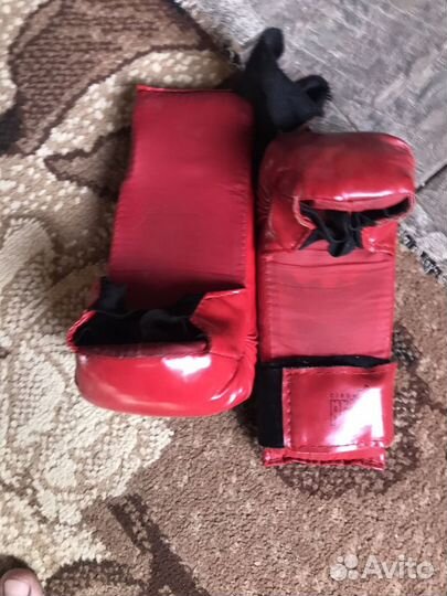 Перчатки для бокса