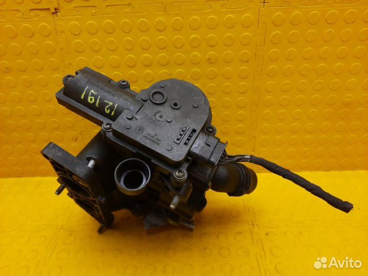 Б/У Корпус термостата всборе с термостатом В