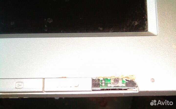 Монитор для компьютера Samsung SincMaster710n