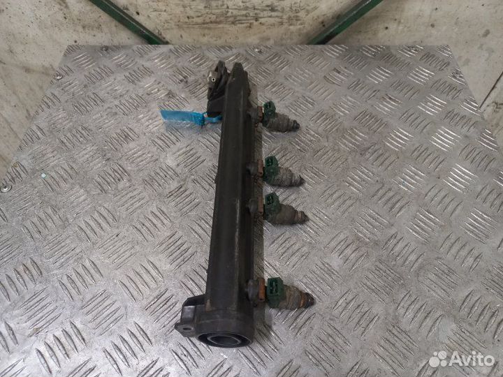 Форсунки топливные Skoda Octavia A4 1.6 AKL