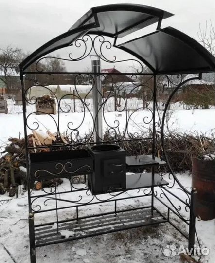 Беседка с мангалом