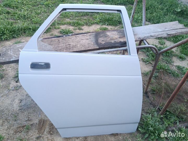 Дверь задняя правая LADA priora