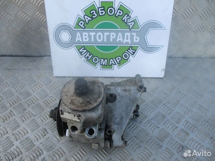 Насос гидроусилителя Mercedes W123 M102